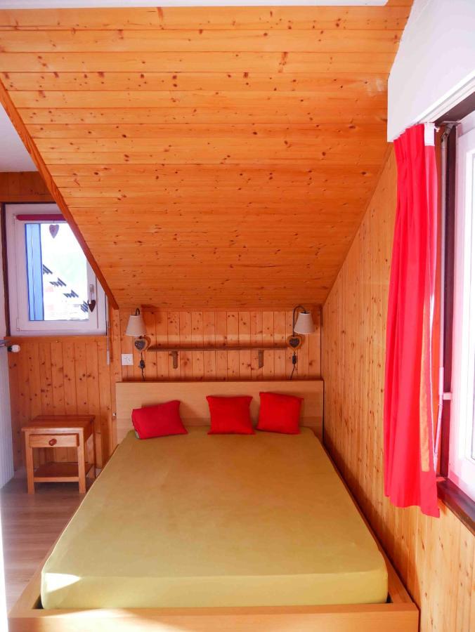 Romantic Chalet-Style Flat With Mountain View Torgon Exterior foto